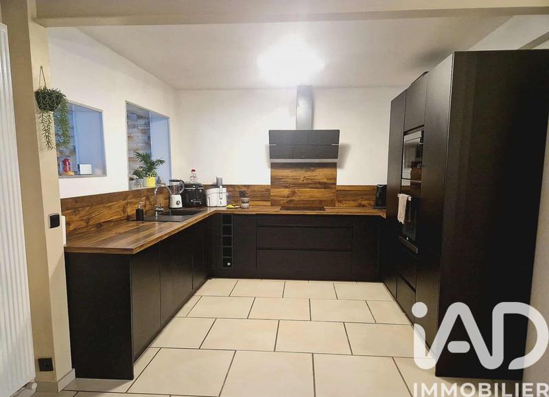 Maison - 110 m² - 5 pièces