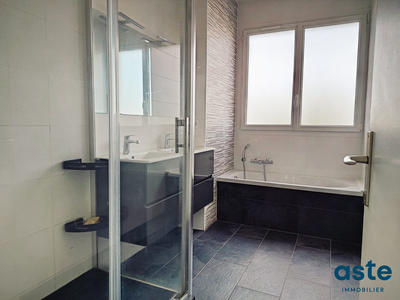 Appartement - 104 m² - 5 pièces