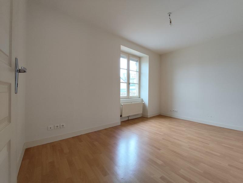Appartement - 100 m² - 4 pièces