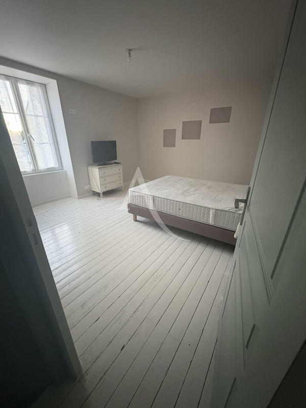 Maison - 175 m² - 9 pièces