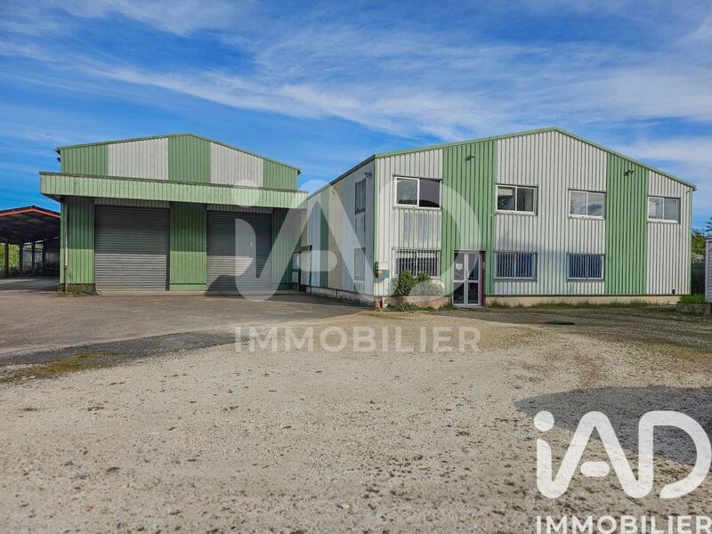 Local commercial - 2 500 m²