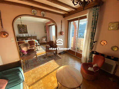 Appartement - 96 m² - 5 pièces