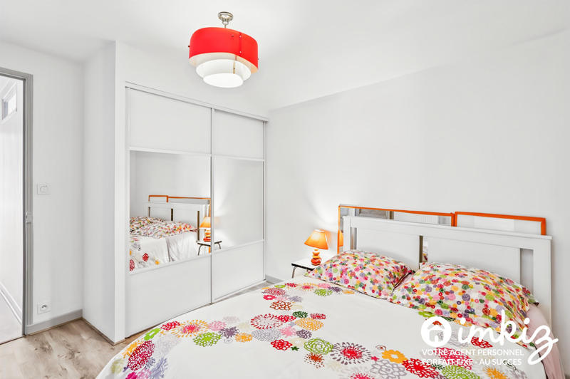 Maison - 285 m² - 10 pièces