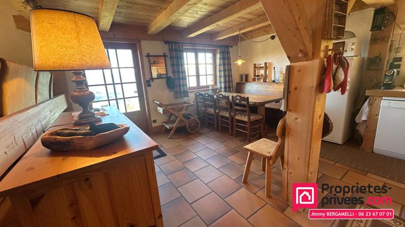 Maison - 105 m² - 4 pièces