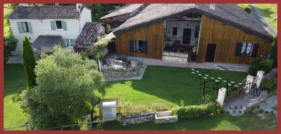 Maison ancienne - 310 m² - 12 pièces