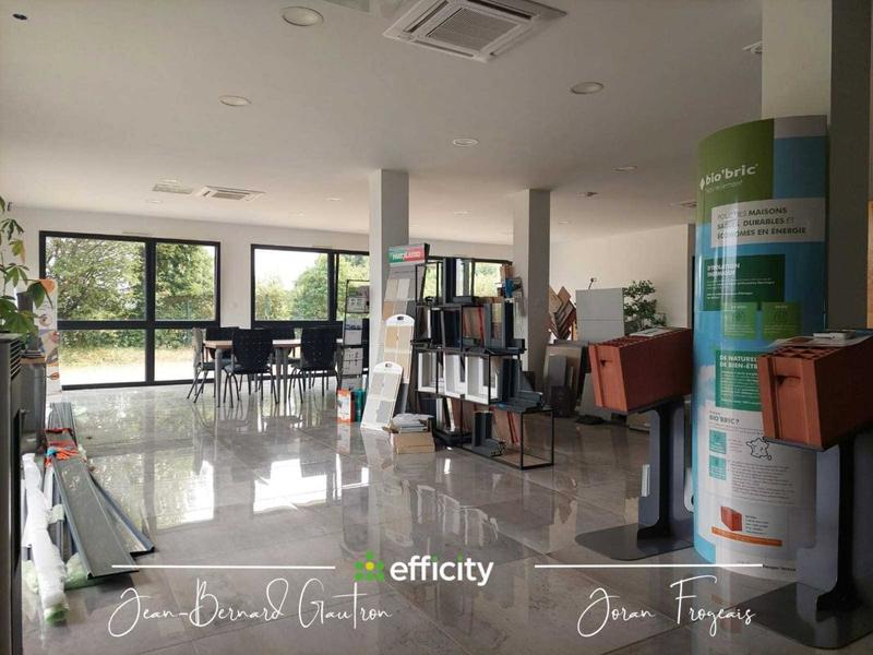 Bureau - 587 m² - 17 pièces