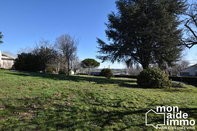 Maison traditionnelle - 240 m² - 9 pièces