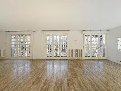 Appartement - 123 m² - 4 pièces