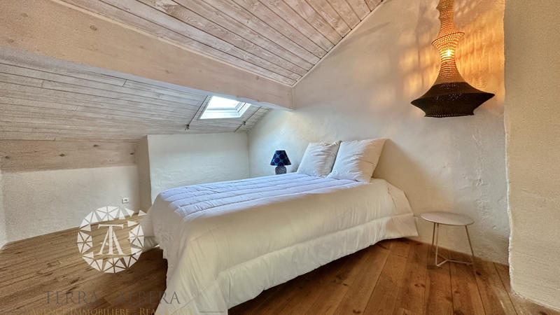 Appartement - 120 m² - 4 pièces