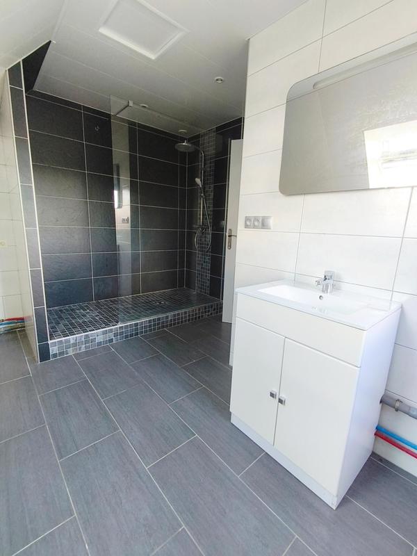 Maison - 92 m² - 5 pièces