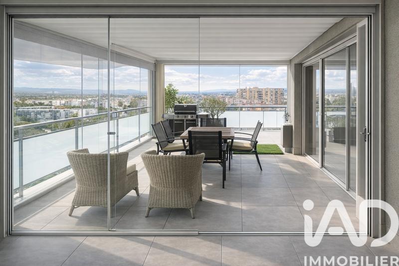 Appartement - 120 m² - 5 pièces