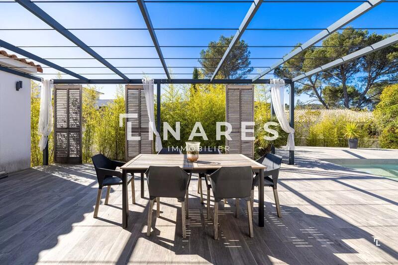 Maison - 192 m² - 6 pièces