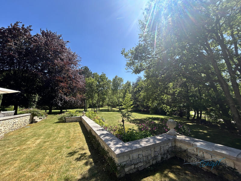 Maison ancienne - 340 m² - 9 pièces