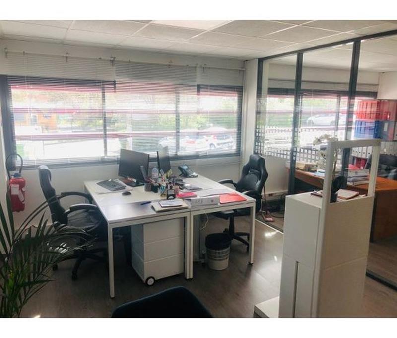 Bureau - 12 m² - 1 pièce