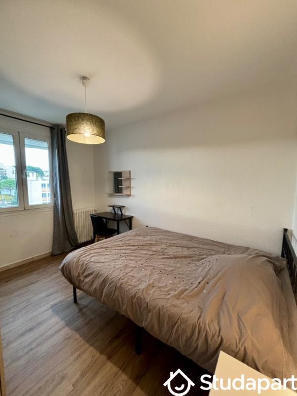 Chambre - 9 m² - 1 pièce