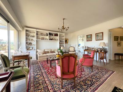 Appartement - 115 m² - 5 pièces