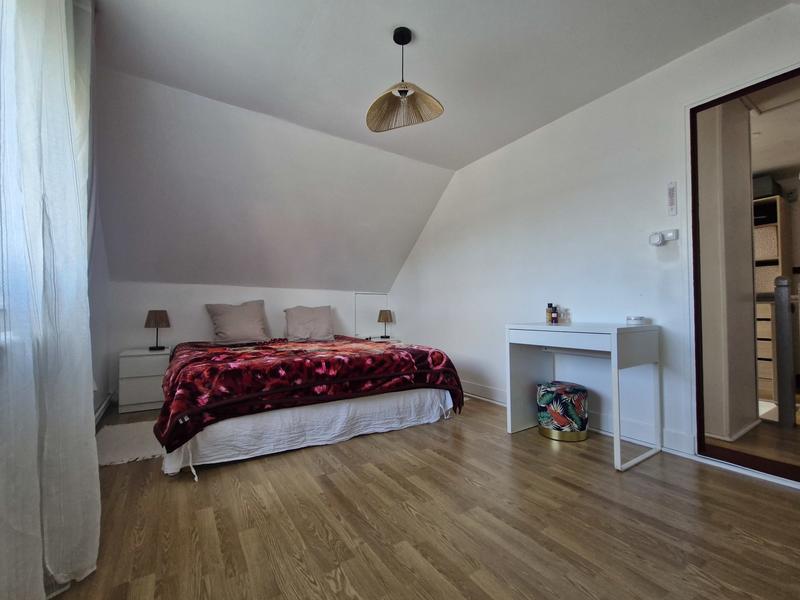 Maison - 106 m² - 6 pièces