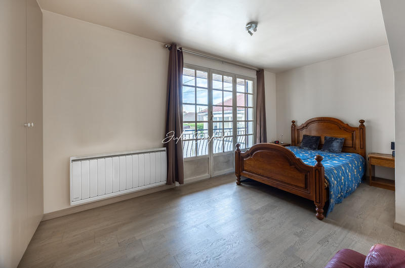 Appartement - 94 m² - 3 pièces