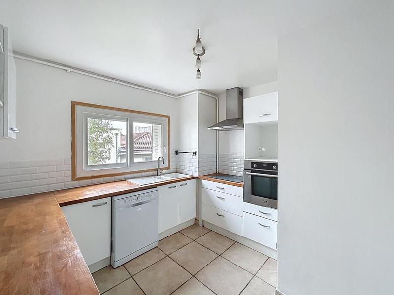 Appartement - 82 m² - 3 pièces