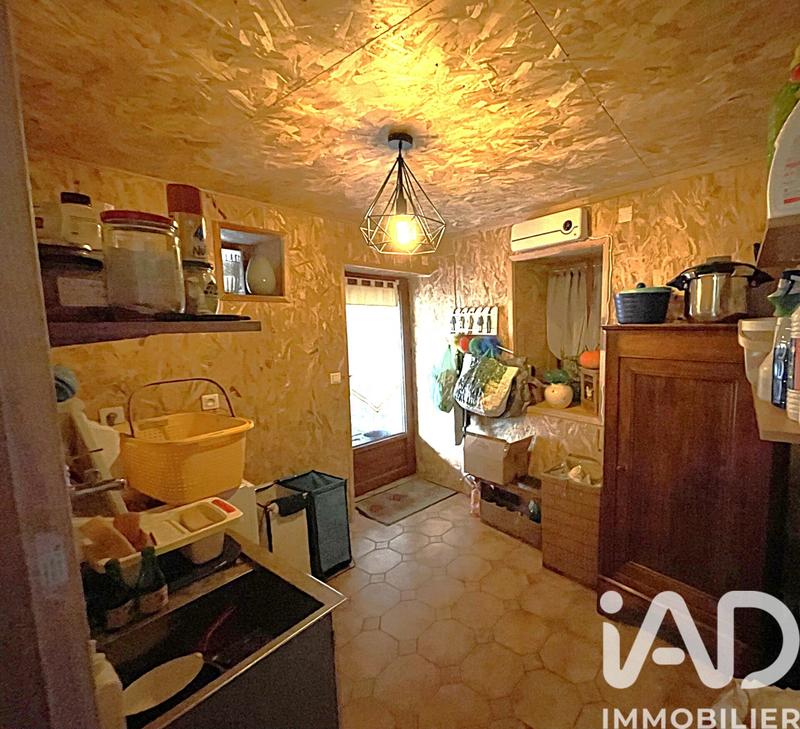 Maison - 248 m² - 8 pièces