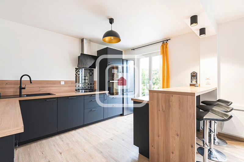 Maison - 124 m² - 6 pièces