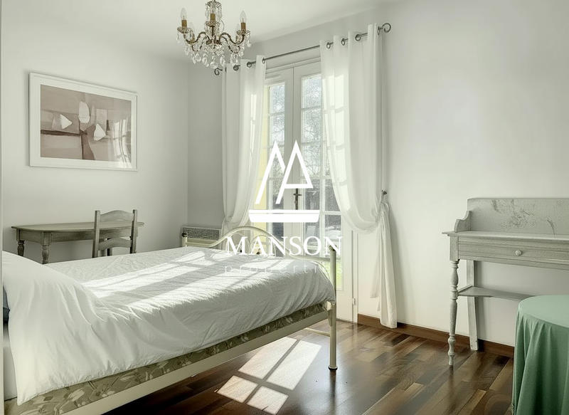 Maison - 180 m² - 6 pièces