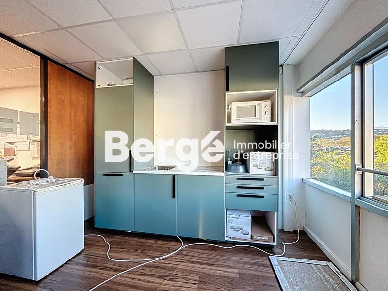 Bureau - 168 m²
