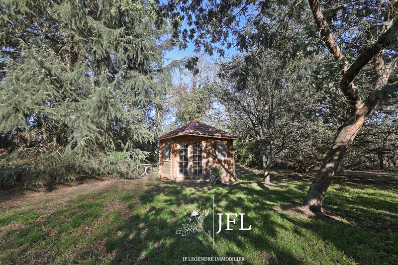 Propriété - 151 m² - 4 pièces