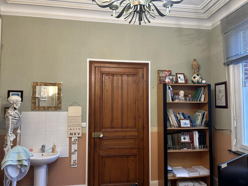 Maison - 235 m² - 10 pièces