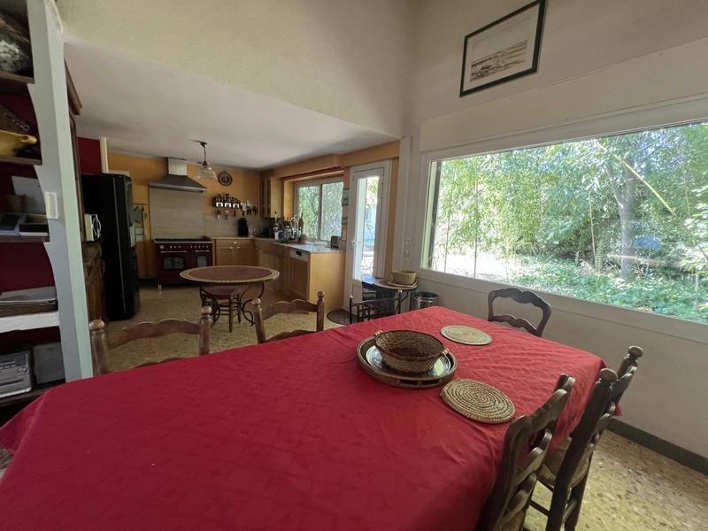 Villa - 200 m² - 8 pièces