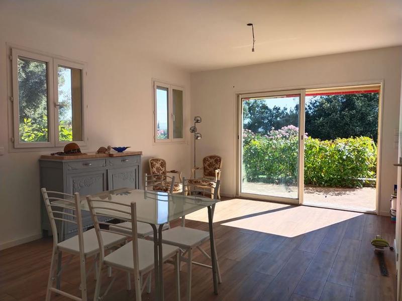 Maison traditionnelle - 240 m² - 7 pièces