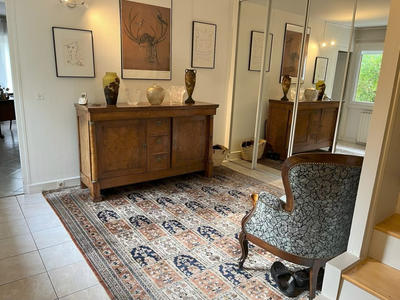 Maison - 369 m² - 11 pièces