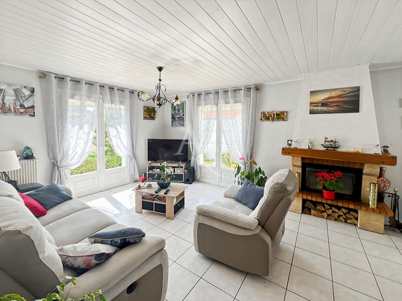 Maison - 92 m² - 5 pièces