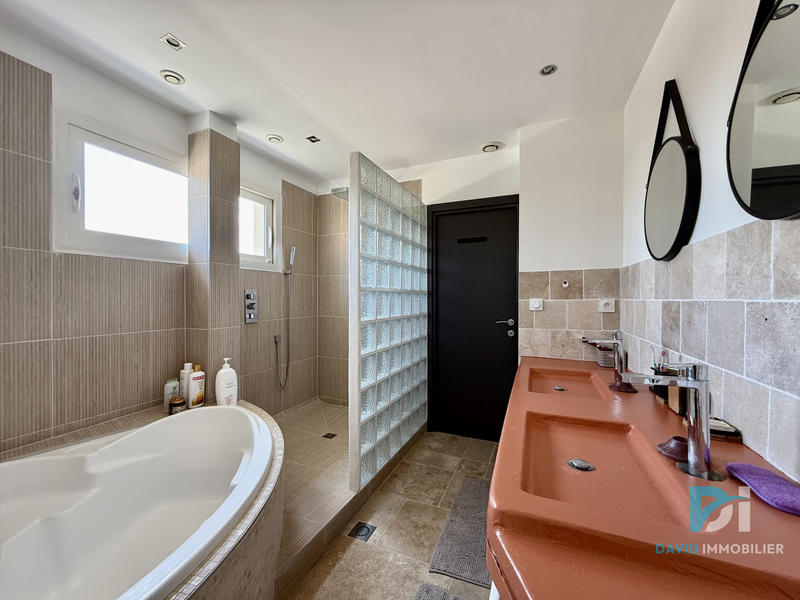 Maison - 153 m² - 6 pièces