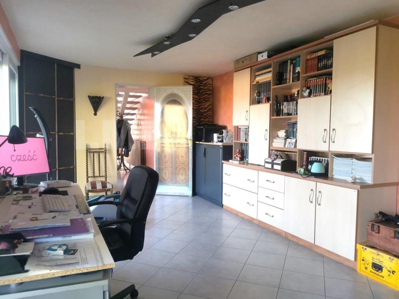 Maison traditionnelle - 182 m² - 7 pièces