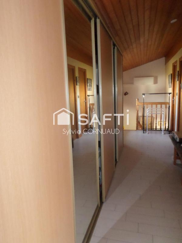 Maison - 137 m² - 6 pièces