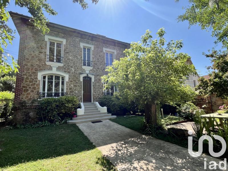 Maison - 175 m² - 8 pièces