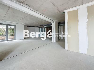 Bureau - 97 m²