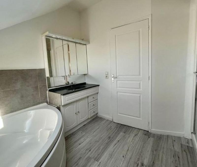 Maison - 127 m² - 6 pièces