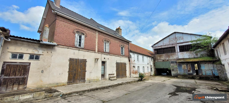 Maison - 310 m² - 11 pièces