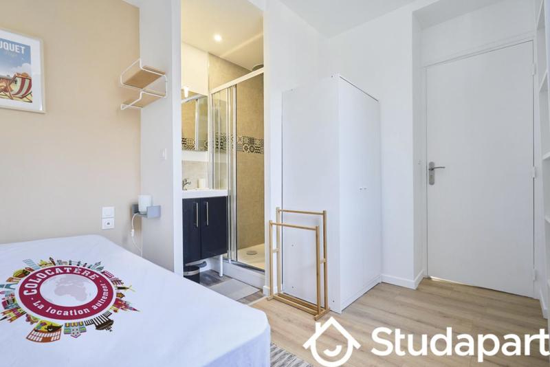 Chambre - 9 m² - 1 pièce