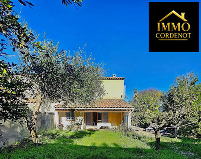 Villa - 80 m² - 4 pièces