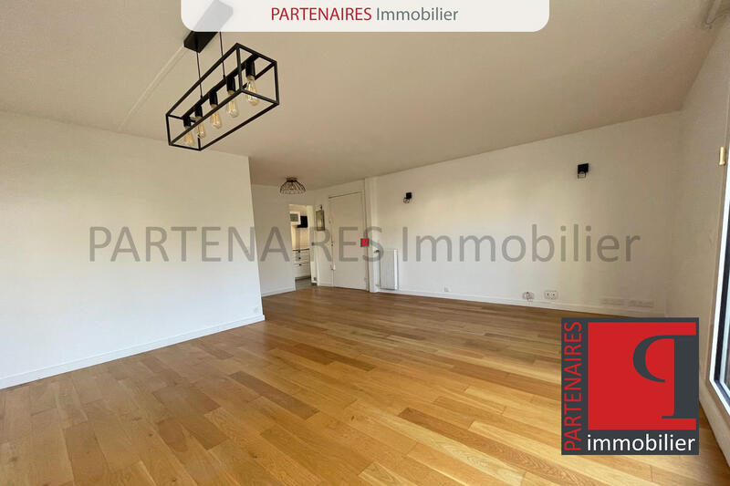 Appartement - 90 m² - 4 pièces
