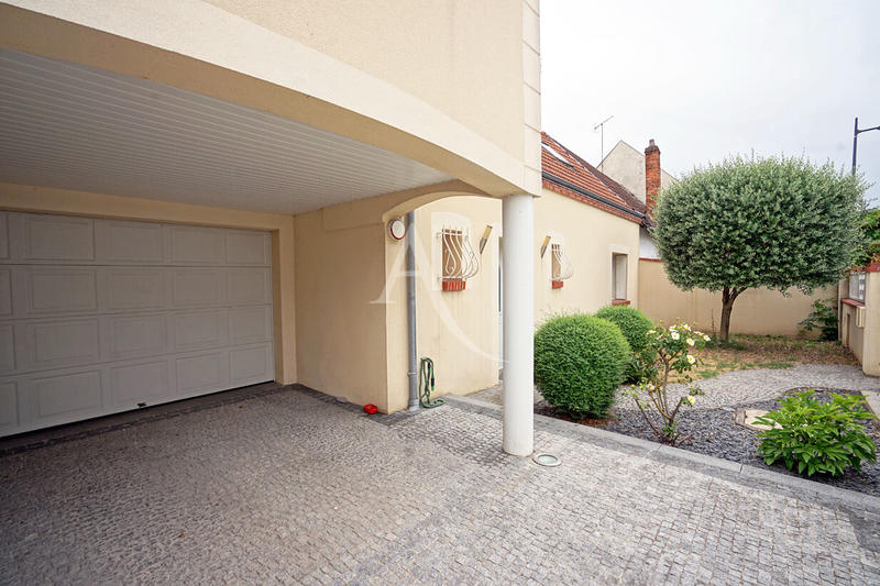 Maison - 118 m² - 6 pièces