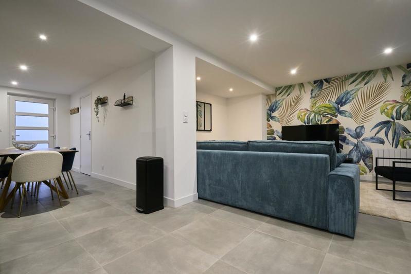 Maison - 171 m² - 11 pièces