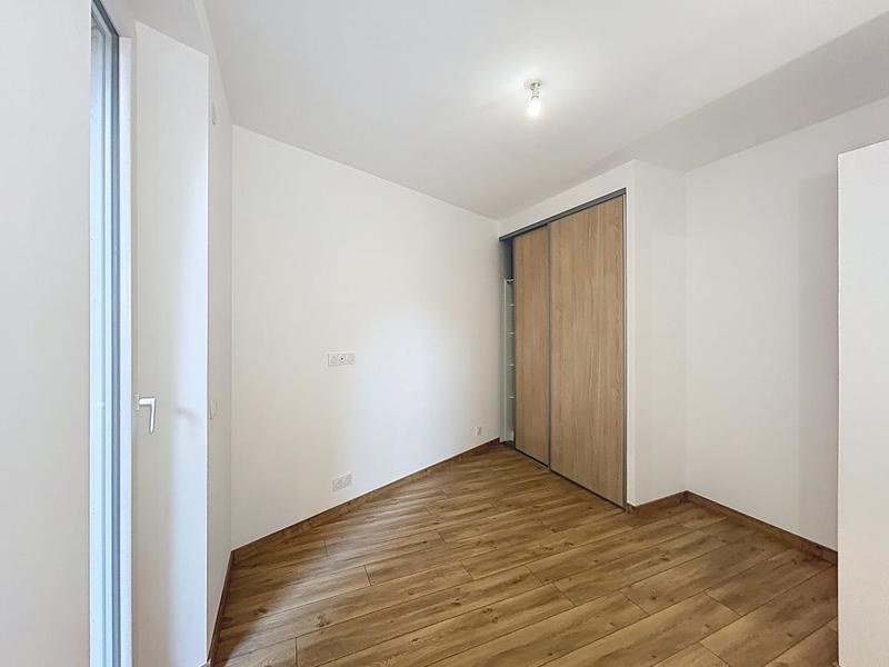 Appartement - 5 m² - 3 pièces