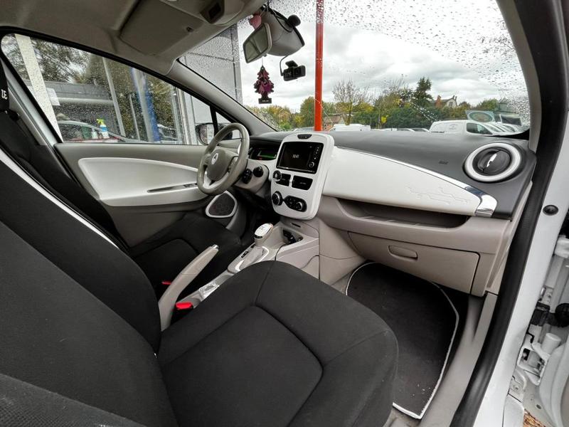 Renault Zoe 92 Ch Batteries Achetees Garantie 6 Mois / Reprise Possible