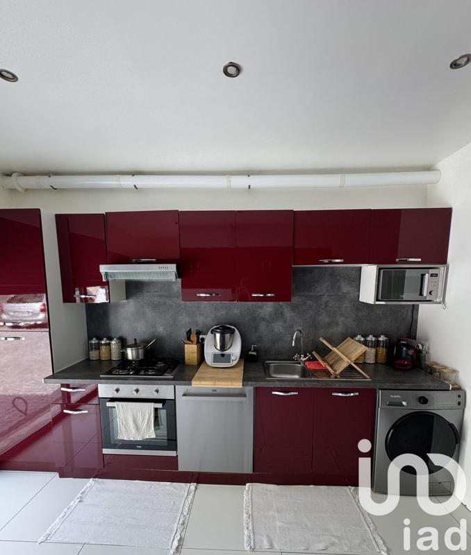 Maison - 212 m² - 8 pièces