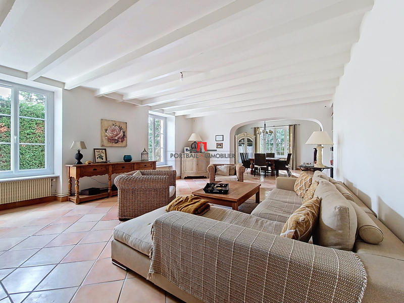 Maison ancienne - 273 m² - 7 pièces