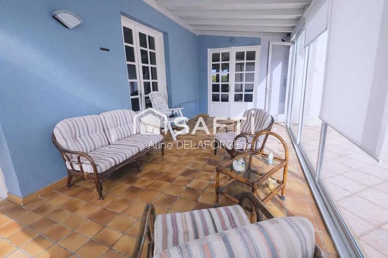 Maison - 179 m² - 7 pièces